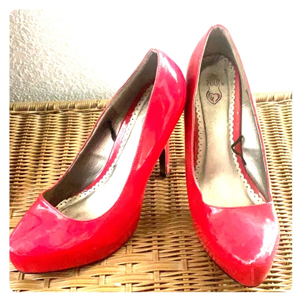 Torrid size 10 Red Heels